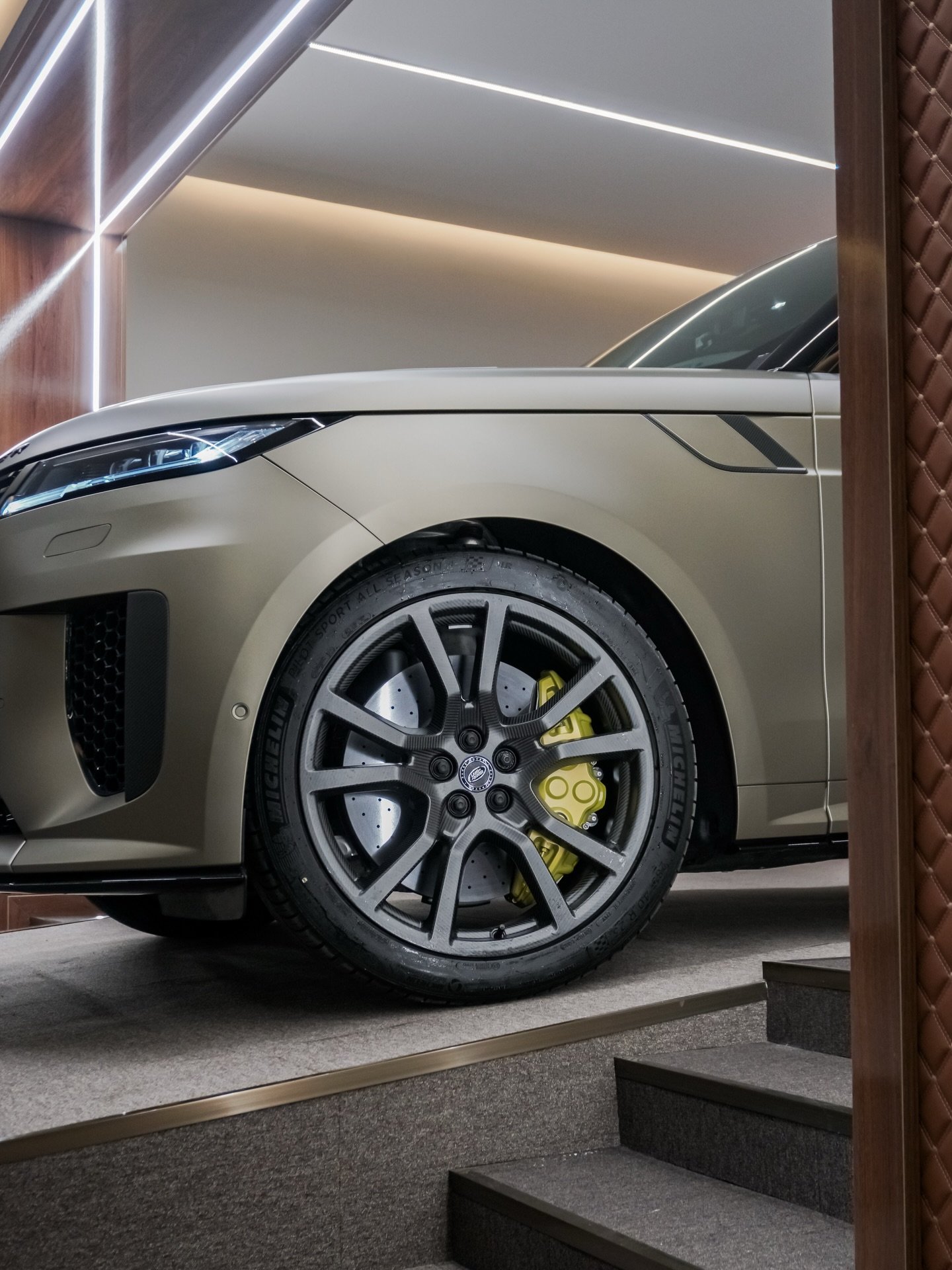 Range Rover Sport SV